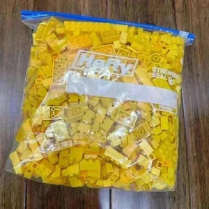Lego Bag of miscellaneous yellow pieces